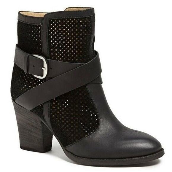 Aquatalia by Mravin K Fawn Black Mesh Suede Ankle Boots size 6 Heel Toe - Picture 11 of 11